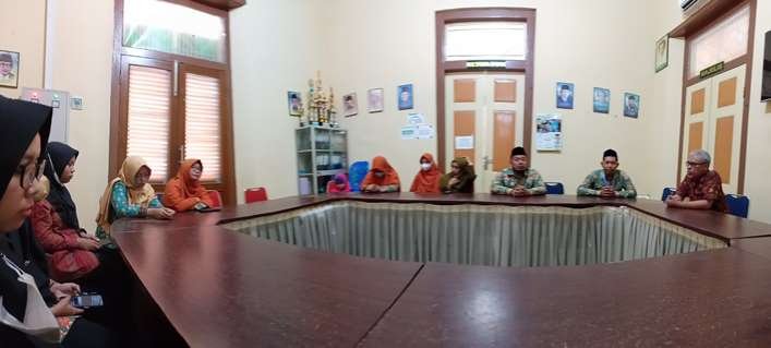 Silaturahmi Guru dan Karyawan SD Muhammadiyah 1 Purbalingga Bersama Ketua Majelis Dikdasmen dan PNF